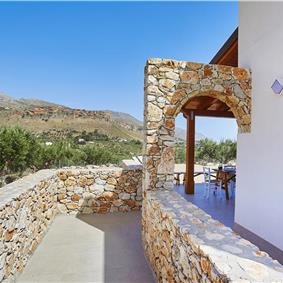4 bedroom villa with pool, Castellammare del Golfo, sleeps 8-9